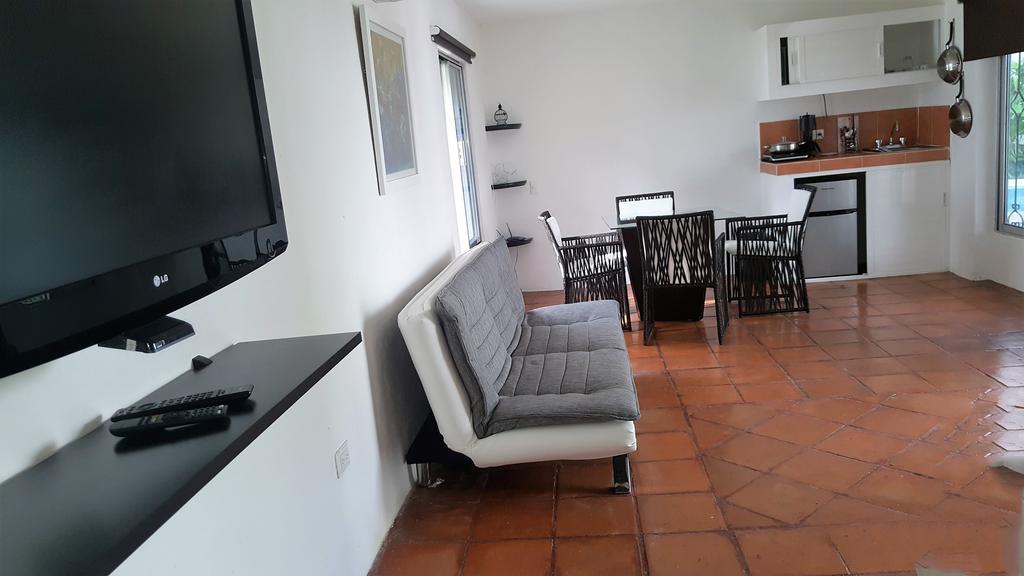 Suites Rosas Канкун Екстериор снимка
