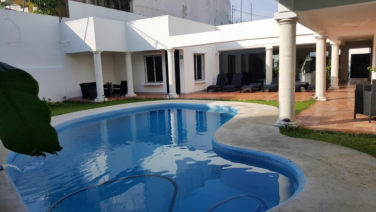 Suites Rosas Канкун Екстериор снимка