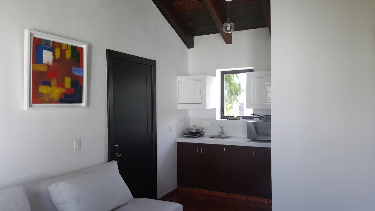 Suites Rosas Канкун Екстериор снимка